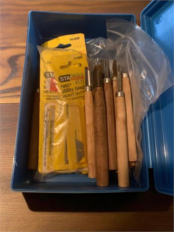 Wood Carving Tools & Blades In Storage Case