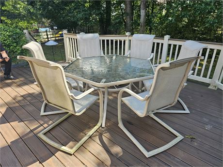 Outdoor Glass Top "Leaf" Etched Tabled with 6 Outdoor Metal Chairs
