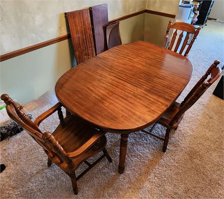 Huntly Furniture by Thomasville Table w/3 Chairs & 2 Leaves