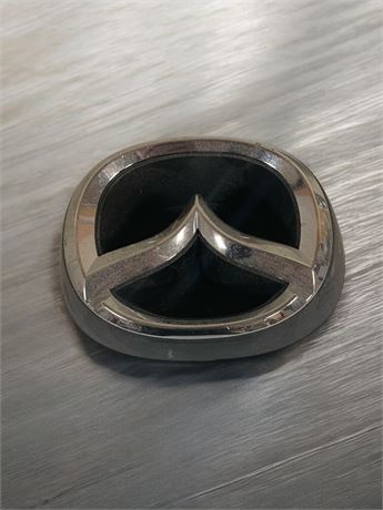 Vintage Metal Mazda 6 Grill Car Emblem