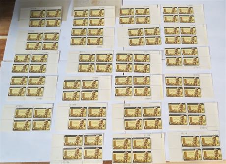 Vintage 4 Cent Dag Hammerskjold Stamps