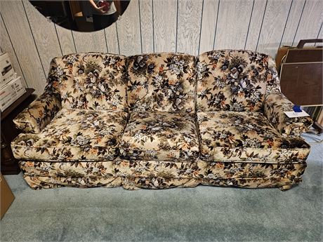 Fall Floral Pattern Sleeper Sofa