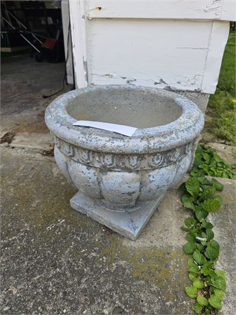 Concrete Outdoor Urn Planter