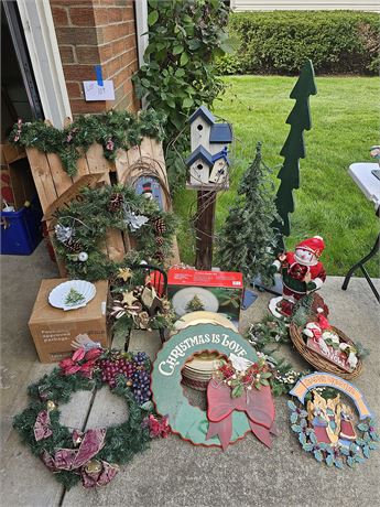 Mixed Christmas Lot:Wreaths/Figurines/Dishes/Chargers/Wall Hangings & More