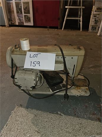 Singer Sewing Machine (For Parts Only)