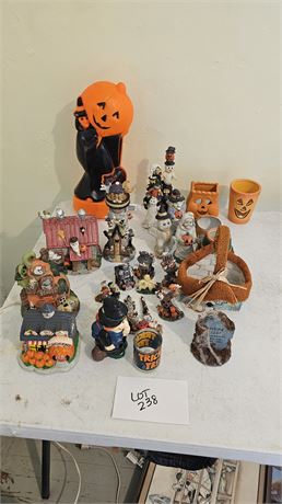 Mixed Halloween Blown Mold Pumpkin/Witch, Ceramic Houses & Figures