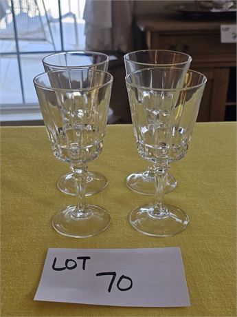 Cristal D' Arques Durand Chantelle Cut Crystal Wine Glasses