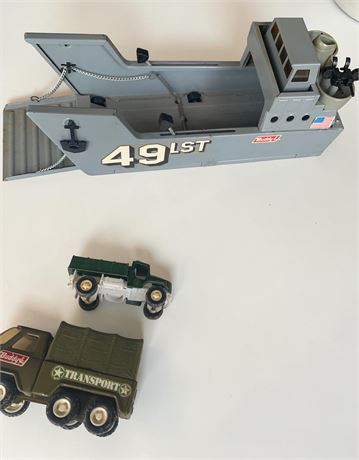 Vintage Pressed Metal Buddy L 49 LST (Landing Ship Tank) Toy Vehicle Set
