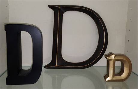 Decorative Letter D's