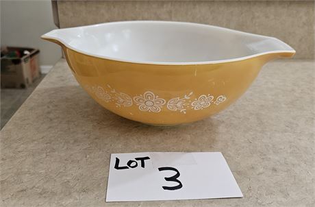 Pyrex 4qt Butterfly Gold Mixing Bowl