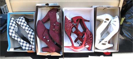 4 Pair of Women's Shoes