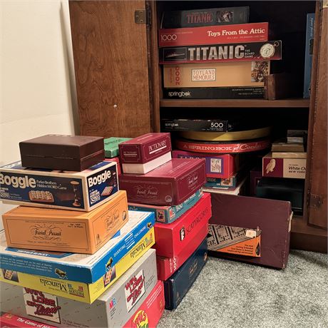 Large Lot of Vintage & Newer Games + Puzzles