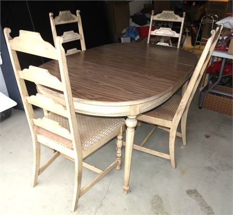 Dining Table, 4 Chairs, Leaf