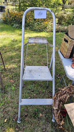 Aluminum 2ft Painters Ladder