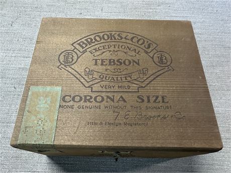 Vintage Wooden Cigar Box