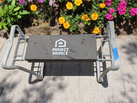 Project Source Metal & Foam Kneeling Yard/Gardening Seat/Stool