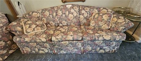 LA-Z-Boy Floral Print England Couch