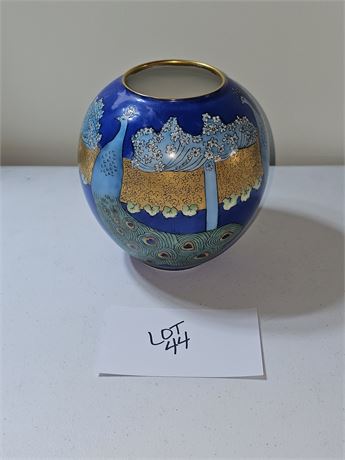 H&Co German Bavaria Heinrich Peacock Vase