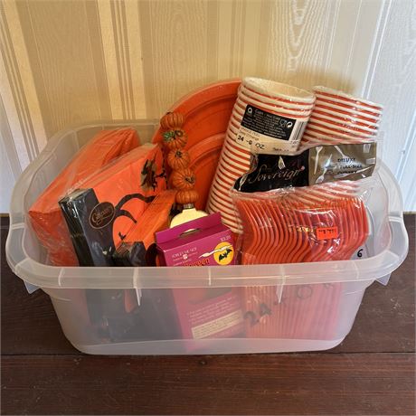 New Halloween Tableware Decor - Paper Plates, Napkins, Cups and More