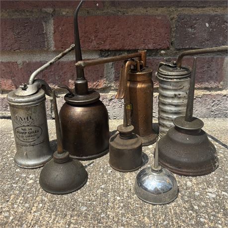 Nice Lot of Vintage Oiler Cans