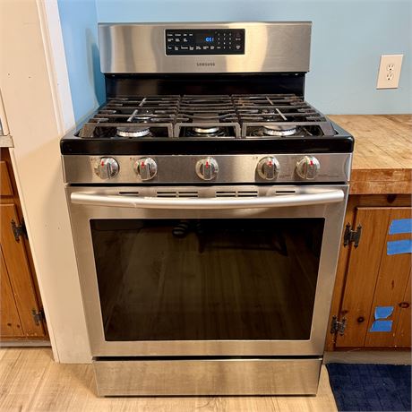 Samsung Freestanding Gas Range w/ 5-Burner Cooktop