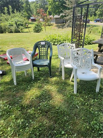 Mixed Size & Color Outdoor Plastic Chairs
