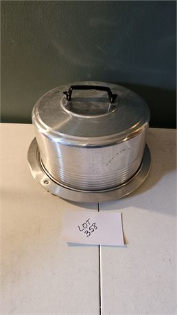 Vintage 1950's Regal Aluminum Locking Cake Pan