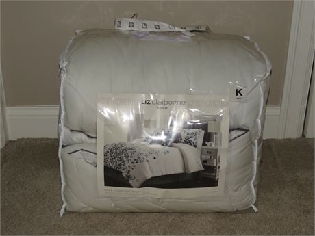 Liz Claiborne King Size Comforter Set