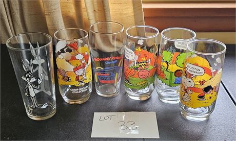 McDonald's Vintage Peanuts Collector Glasses, 1973 Bugs Bunny  Pepsi & More