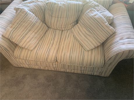 Beige Pastel Striped Sofa/Loveseat With Throw Pillows