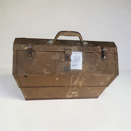 Vintage Simonsen Metal Products Co. Tool Box