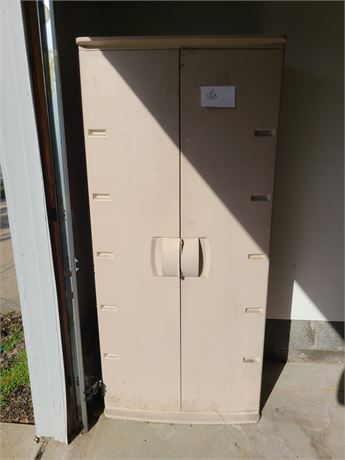 Sold at Auction: RUBBERMAID STORAGE CABINET