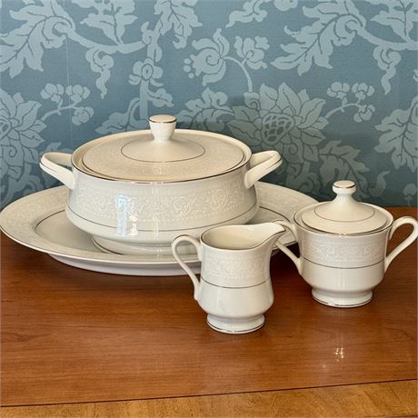 Salem Lace Bouquet (Platinum Trim) Tableware and Large Platter