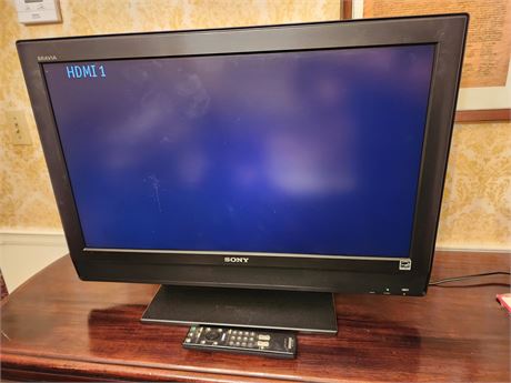 SONY Bravia 32" LCD TV w/Remote