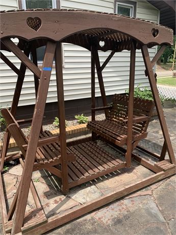 Beautiful Country Style Outdoor Stained Wood Two Person Patio Swing