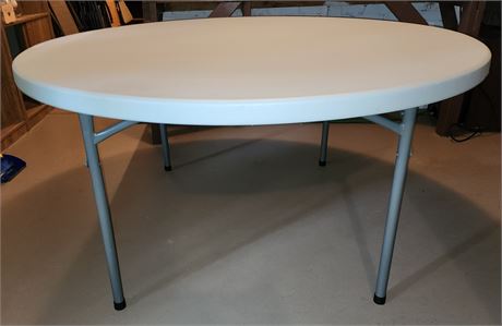 5ft Circular Folding Table