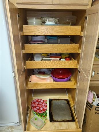 Pantry Cleanout:Tupperware/Storage Containers/Trays & More