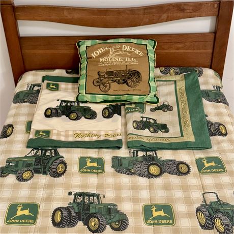 John Deere Twin Bedding - Comforter, Pillow, Sham and Throw Pillow