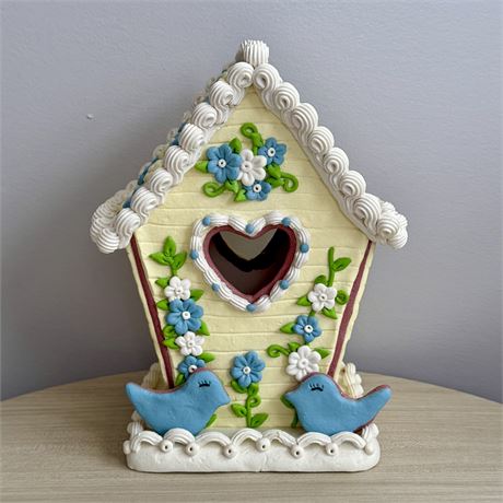 Decorative Lighted Birdhouse