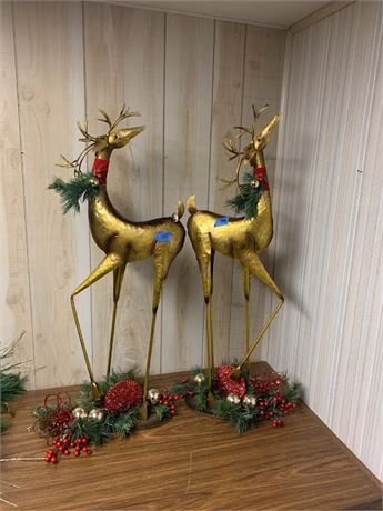 Gold Metal Standing Reindeer Art Sculptures Christmas Decorations