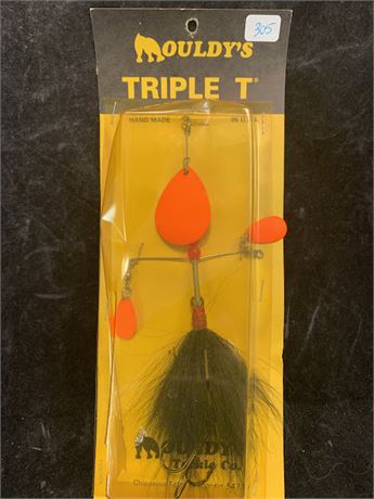 Mouldy's Triple T Black Fishing Lure