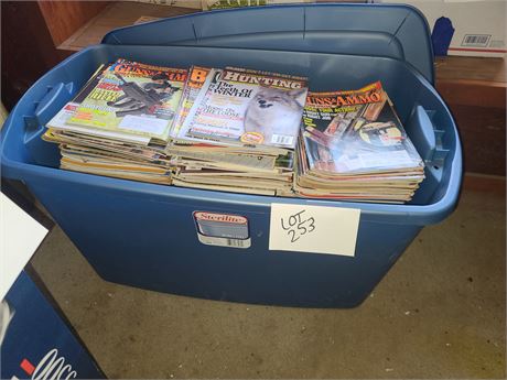 Large Heavy Tote of Mixed Outdoor Magazines : Guns&Ammo/American Rifleman & More