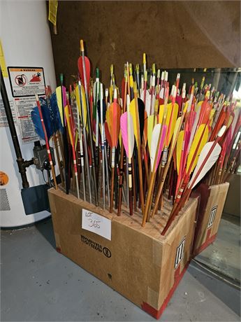 Mix Hunting Arrow Lot Maker, Size & Style Vary