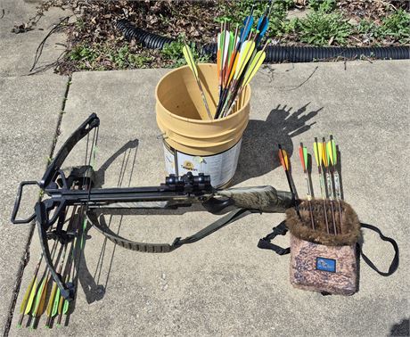 Horton Crossbow & Arrows