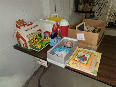 Vintage Children's Toys:Fisher Price Farm, School & House/Books/Doll & Much More