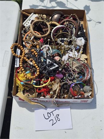 Flat Full Of Mixed Costume Jewelry Maker, Style & Color Vary- Necklaces