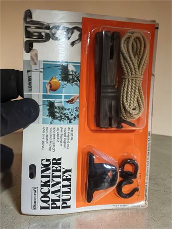 Homecraft Locking Planter Pulley Lot
