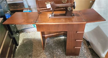 Westinghouse Sewing Machine Table, Machine