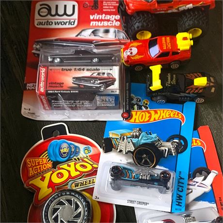 Auto World 1964 Ford Galaxie 500XL Die Cast Car, Ram Monster Truck