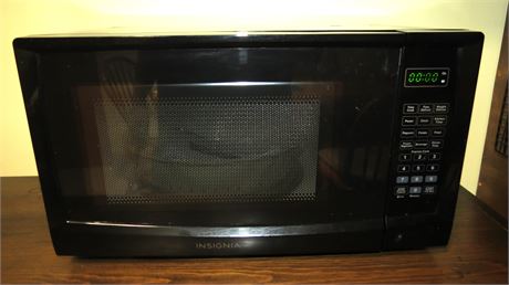 Insignia Microwave Oven